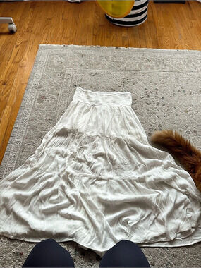 GARAGE White Maxi Skirt Size Medium Like New
